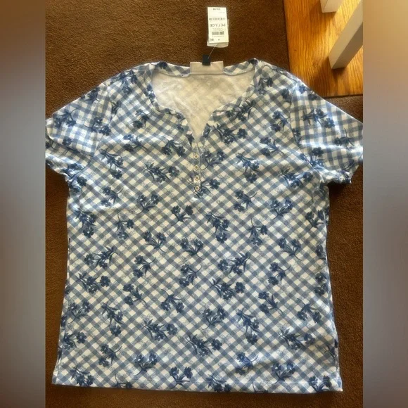 Karen Scott Blouse and Short Combo​ - Picture 5 of 8